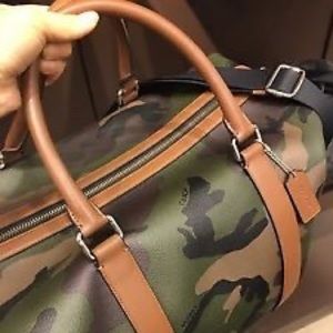 Coach Camo Voyager Travel Duffle Euc 